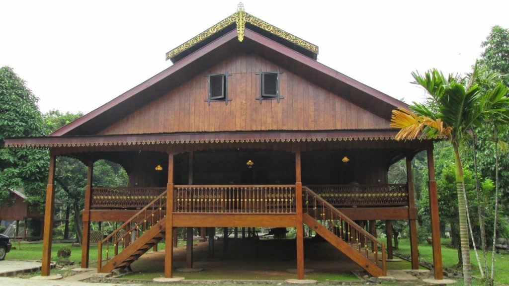 Mengenal Rumah Adat Sulawesi Utara dari Bentuk, Keunikan, Gambar, dan Penjelasannya