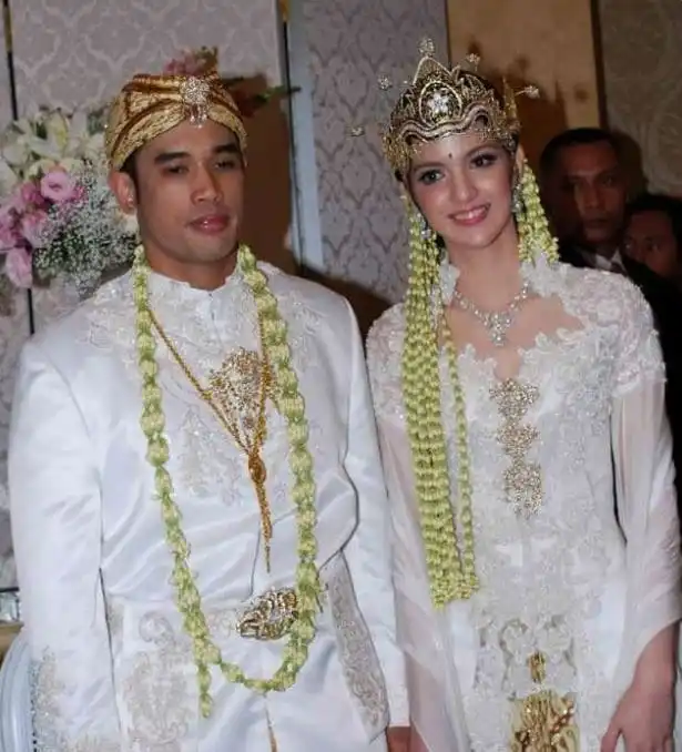 Pakaian Adat Banten Untuk Pengantin