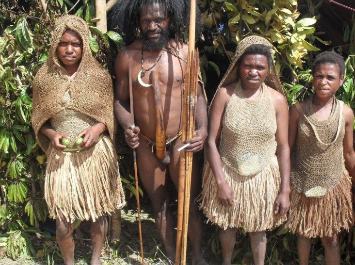 Rok Rumbai Wanita Papua