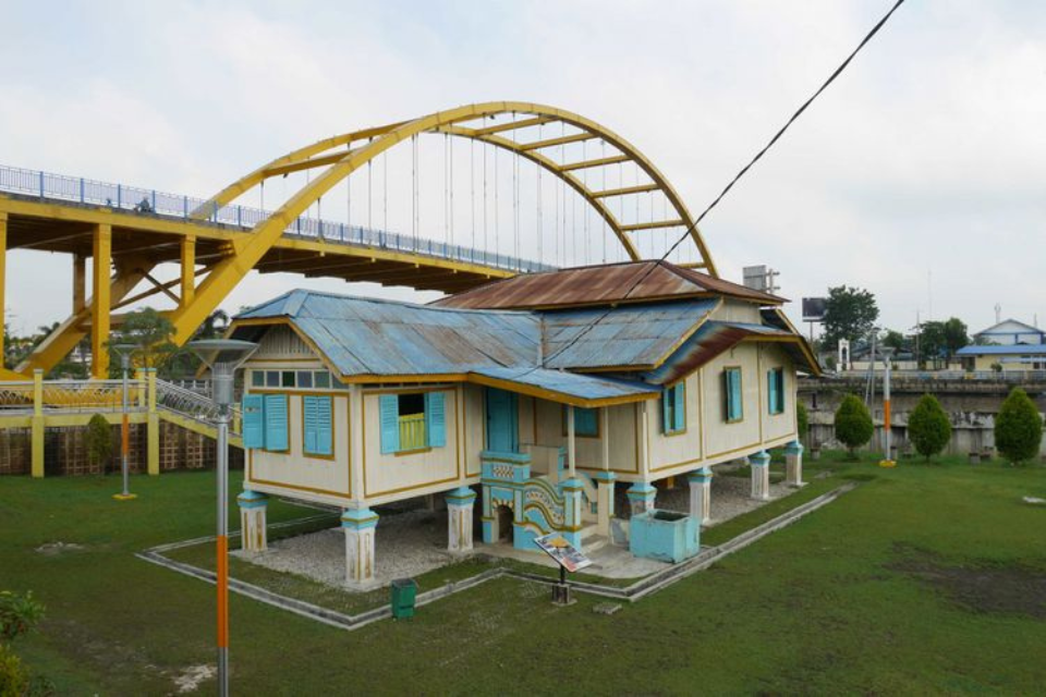 Nama-nama Rumah Adat Riau beserta Keunikan, Sejarah Singkat, dan Gambarnya Lengkap