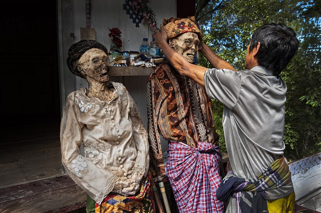 Ma'nene di Toraja, Sulawesi Selatan