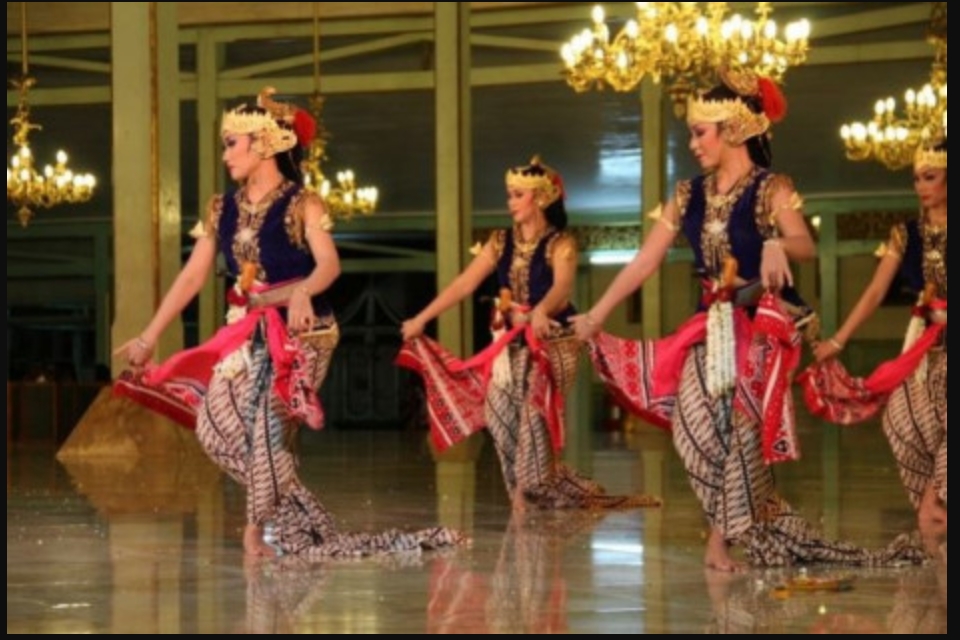 Tarian Tradisional Asli Yogyakarta Beserta Penjelasannya