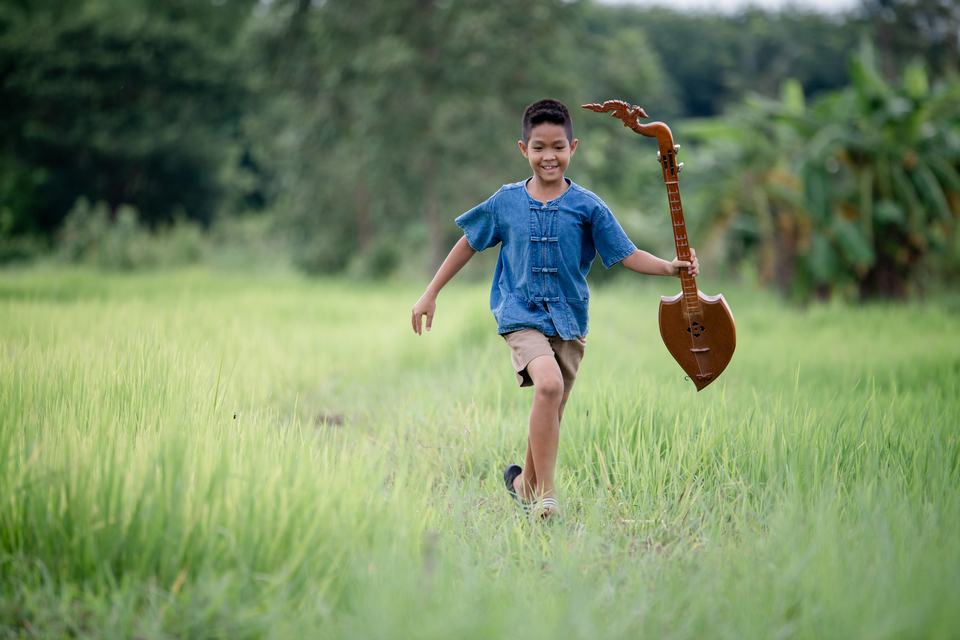 8 Ciri-Ciri Lagu Daerah Tradisional Indonesia beserta Fungsinya