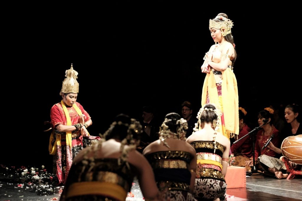 Contoh Cerita Legenda Singkat Terpopuler dari Berbagai Daerah di Indonesia