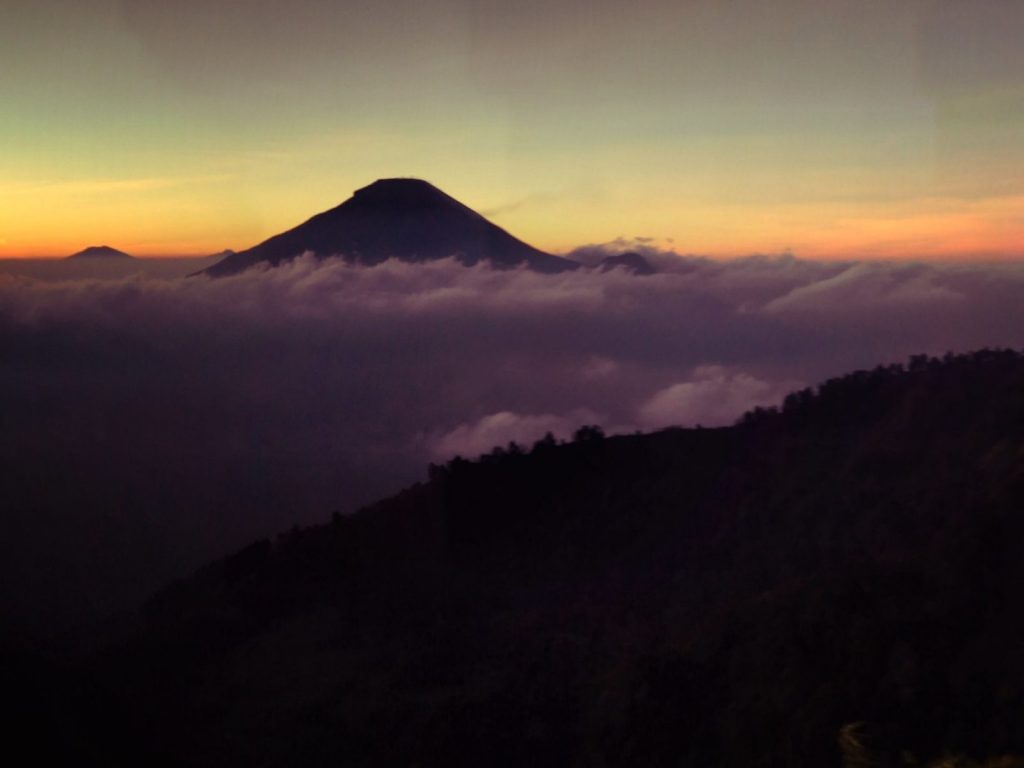 Negeri di Atas Awan Dieng