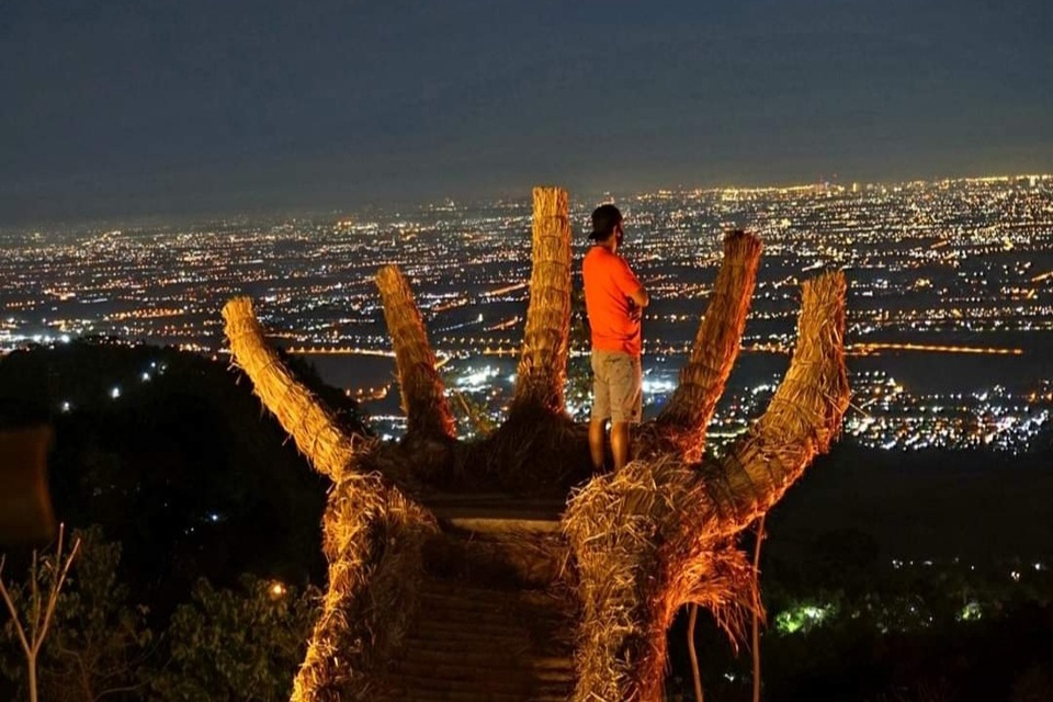 10 Tempat Wisata Malam Mojokerto untuk Healing yang Berkesan