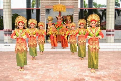 19 Tarian Tradisional Dari Sumatera Barat Beserta Penjelasannya Lengkap ...