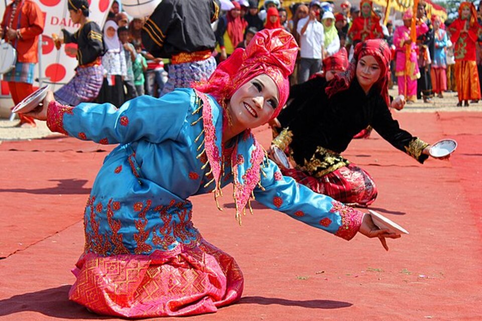 19 Tarian Tradisional dari Sumatera Barat Beserta Penjelasannya Lengkap