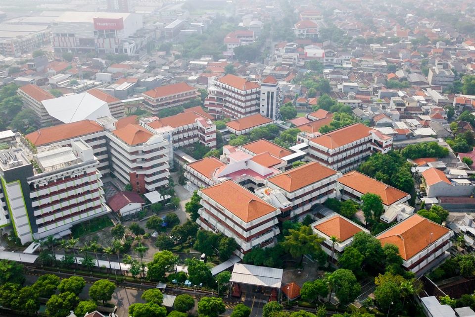 6 Universitas dengan Jurusan Bisnis Internasional Terbaik – Blog Mamikos