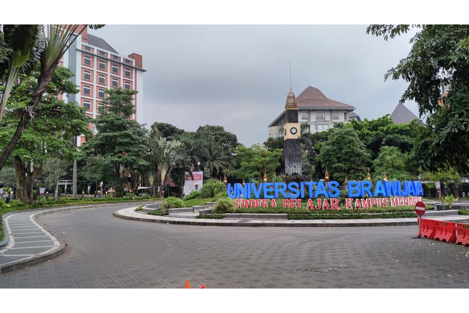 Daftar Universitas yang Ada Jurusan Manajemen di Jawa Timur Terfavorit