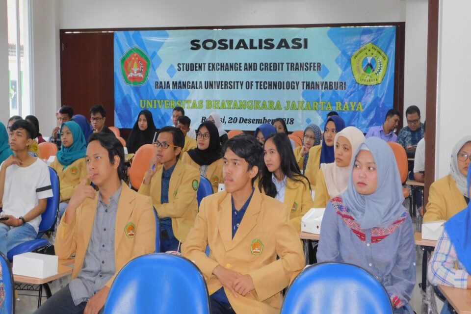 5 Universitas Swasta Terbaik di Surabaya Beserta Jurusannya, Untuk Referensi Calon Maba 2023