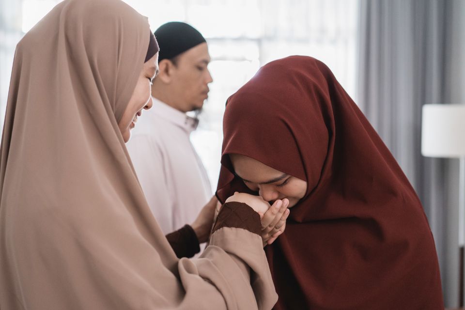 70+ Contoh Kata Minta Maaf Kepada Orangtua Saat Lebaran Idul Fitri