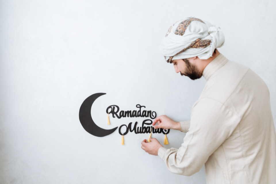10 Inspirasi Dekorasi Ramadhan Simple untuk Rumah, Kantor, dan Toko yang Menarik