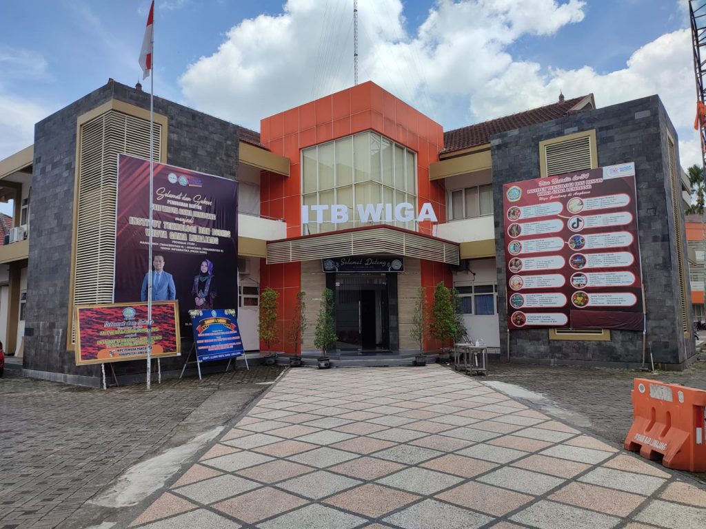 Institut Teknologi dan Bisnis Widya Gama Lumajang