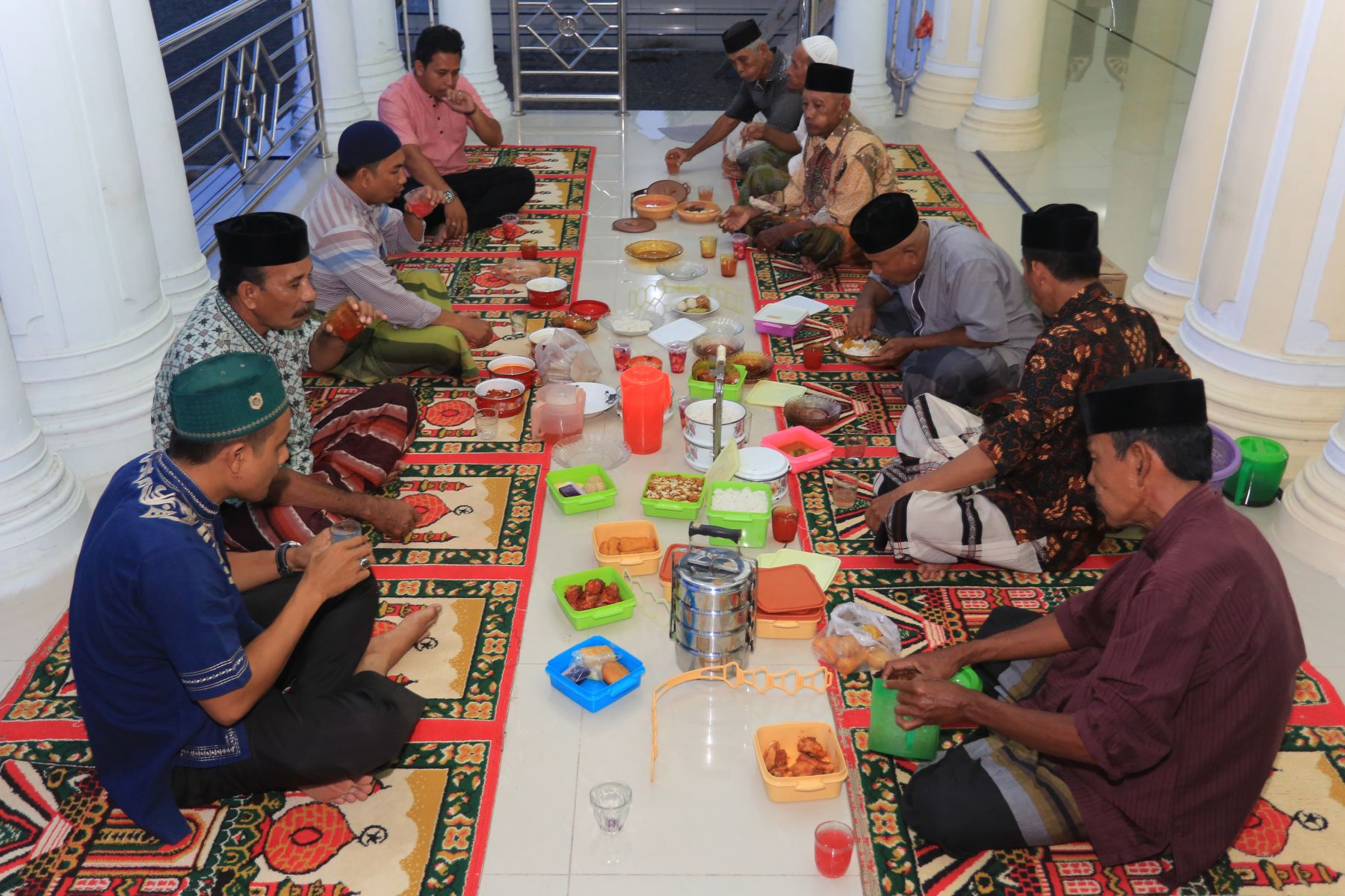 16 Makanan yang Cocok untuk Buka Puasa Bersama di Bulan Ramadhan 2023