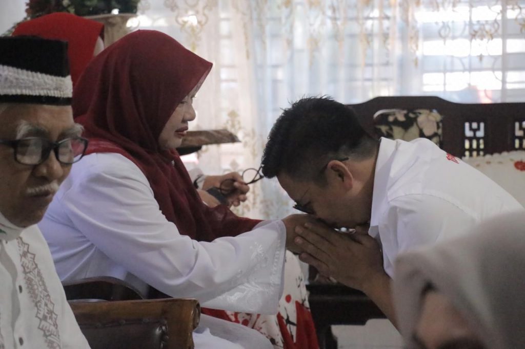 Ucapan Idul Fitri Bahasa Jawa 2023 Halus Mohon Maaf Lahir dan Batin