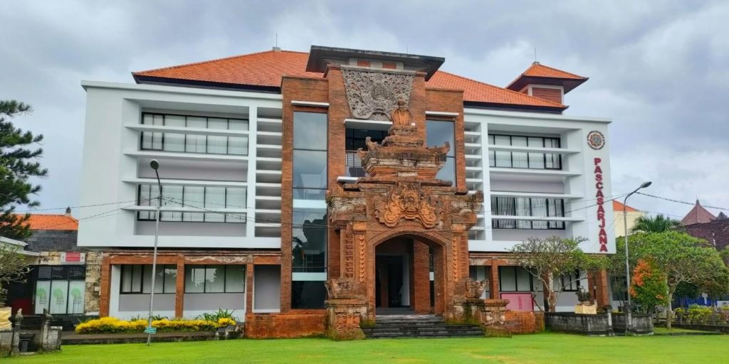 Universitas Ngurah Rai