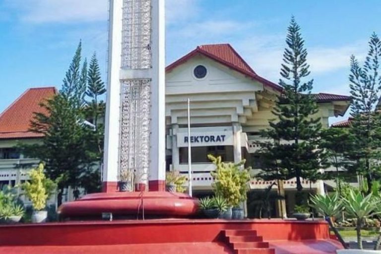 7 Universitas yang Ada Jurusan Tata Busana di Indonesia yang Populer