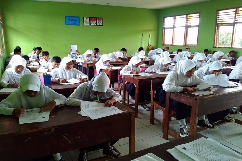 Contoh Soal PAT Bahasa Indonesia Kelas 7 Semester 2 Dan Jawabannya 2023 ...