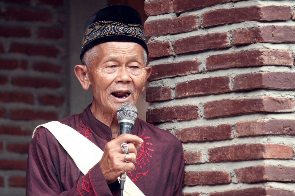Contoh Teks Sambutan Ketua Panitia Halal Bihalal Bahasa Jawa Pendek