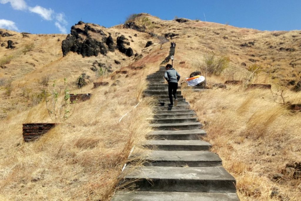 6 Nama Bukit di Pulau Bali Sebagai Kenampakan Alam yang Populer