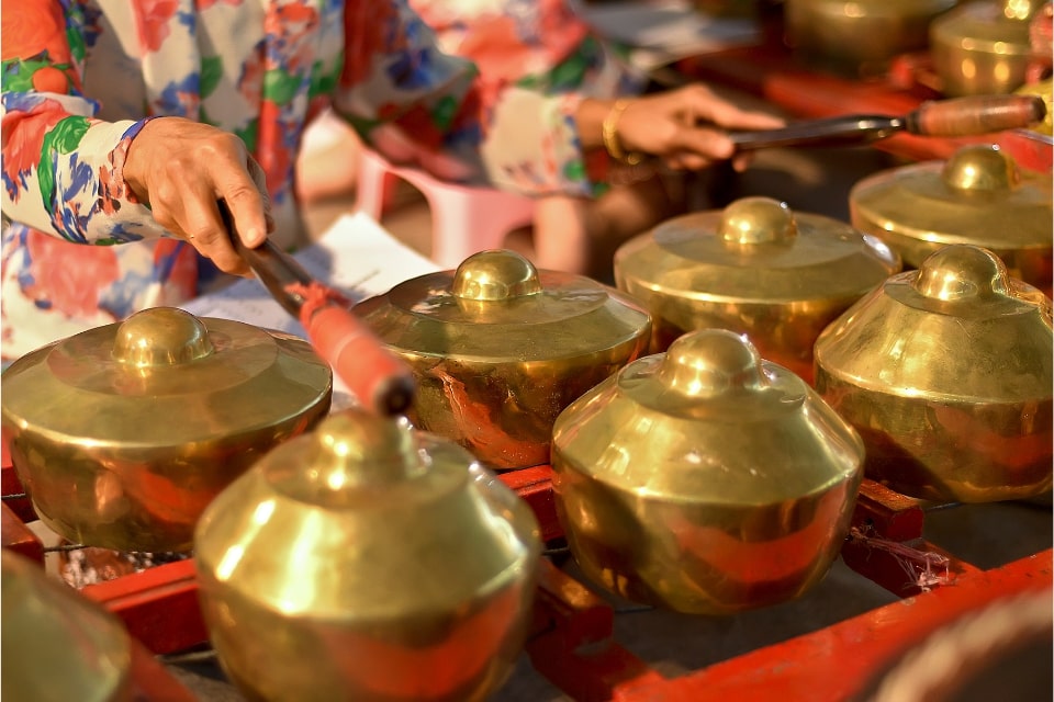 Alat Musik Gamelan dan Fungsinya beserta Cara Memainkannya + Gambar