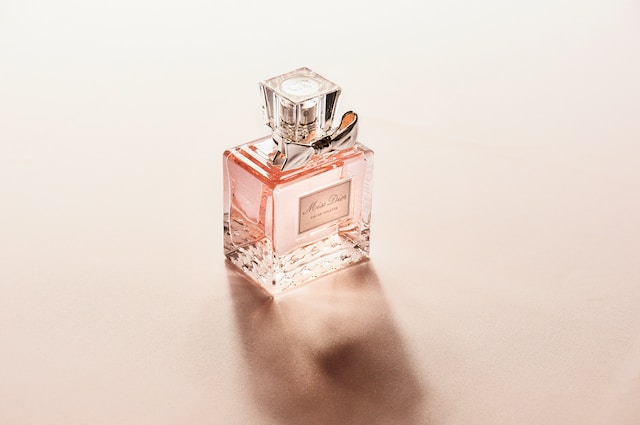 13 Merk Parfum Wanita Yang Wanginya Tahan Lama di Alfamart dan Indomaret 2023
