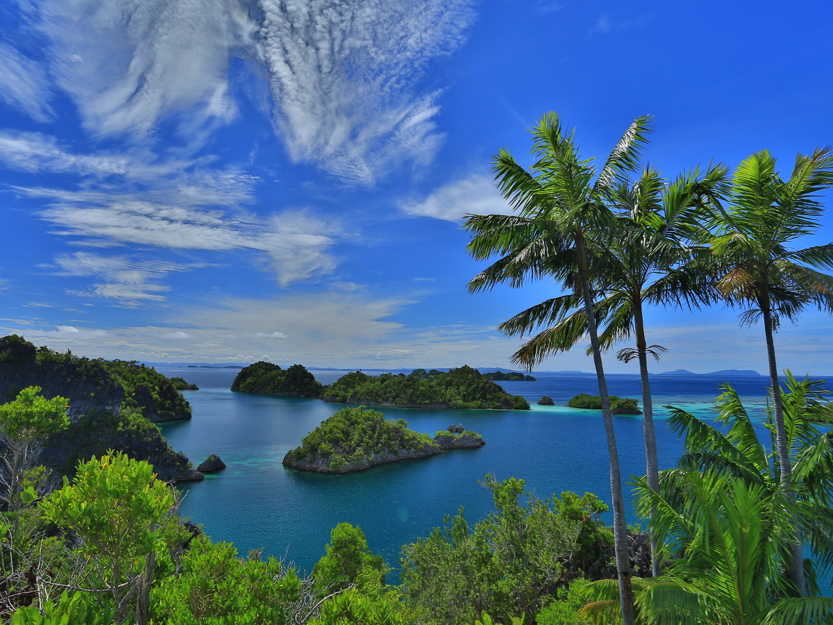 14 Nama-Nama Pantai dan Laut di Pulau Papua dan Maluku Lengkap – Blog