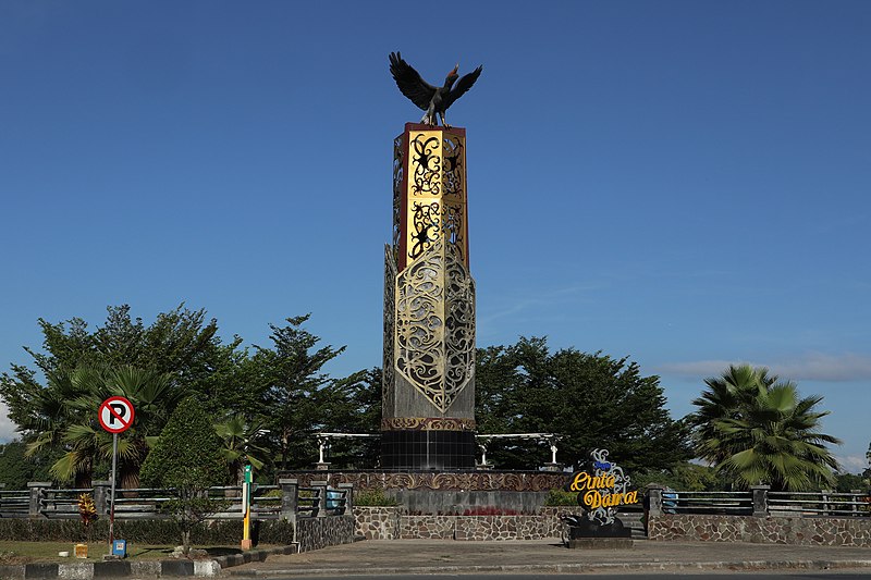 Dataran rendah dan tinggi Kalimantan