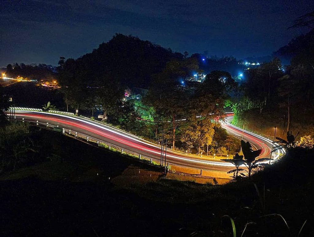 Tempat Nongkrong di Tawangmangu Malam Hari dengan View Bagus dan Instagramable