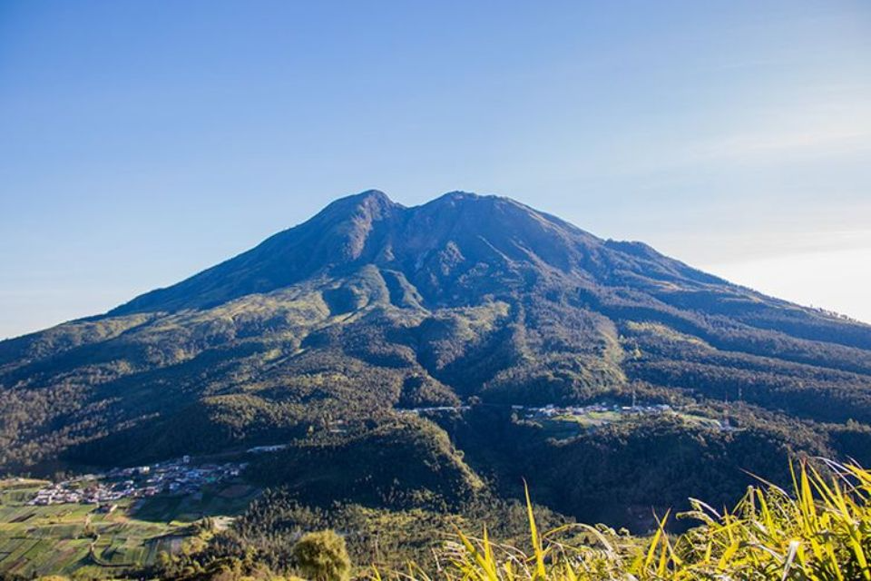 nama Gunung di Pulau Jawa dari Tertinggi ke Rendah