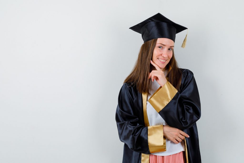 Baju yang Cocok Untuk Wisuda Selain Kebaya yang Tetap Cantik dan Elegan