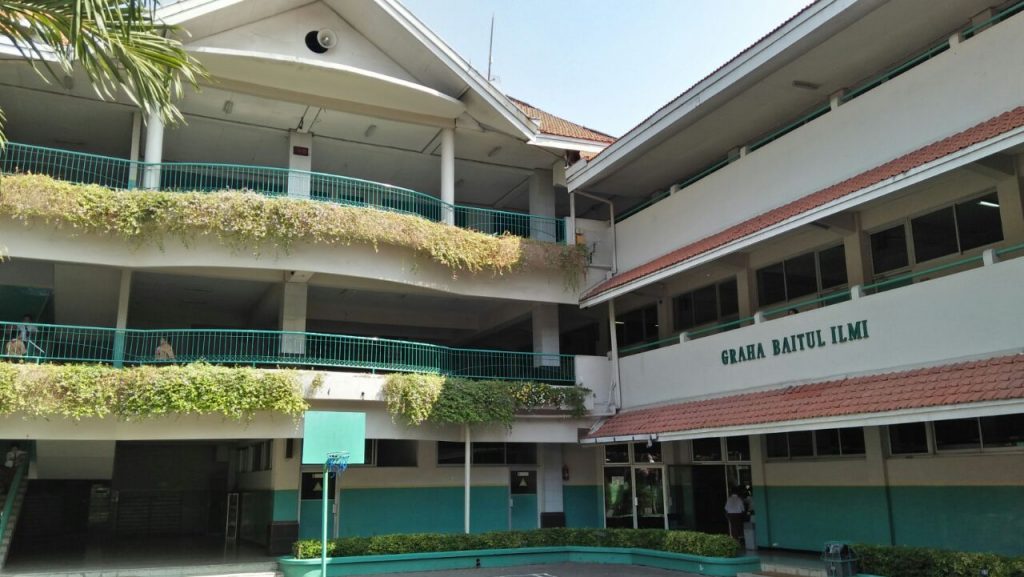 SD Islam Al-Hikmah Surabaya