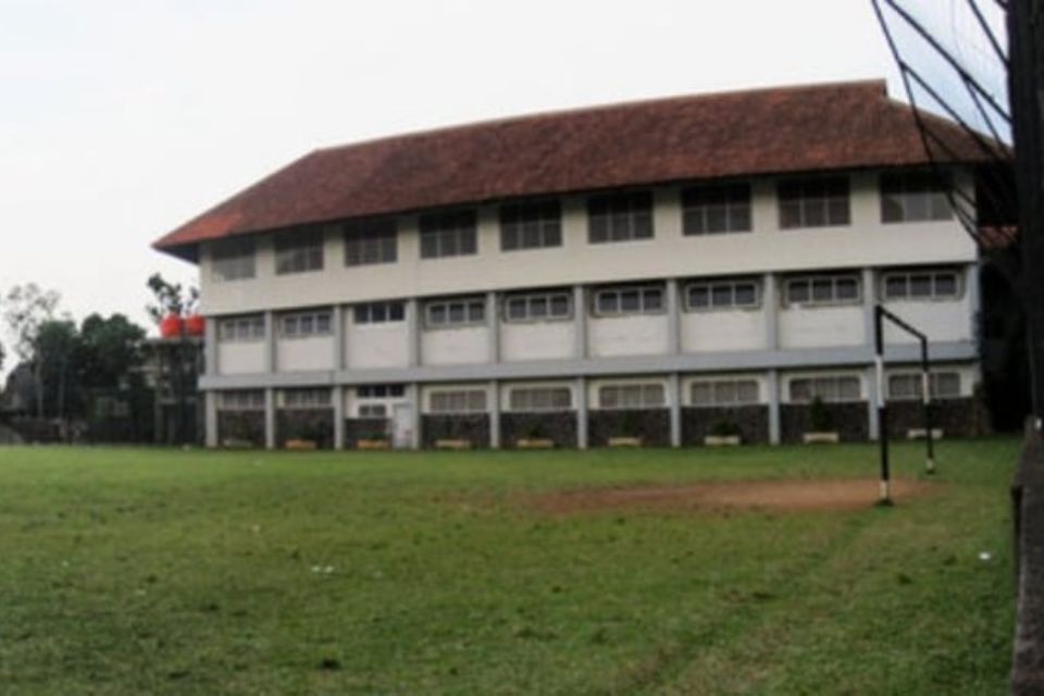 Terbaru! 10 Sekolah Swasta Terbaik Di Bandung Versi Nilai UTBK, Calon ...