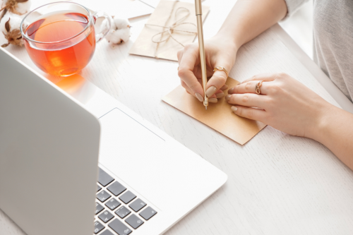 Bagian Isi Surat Balasan Lamaran Pekerjaan yang Berisi Penolakan Secara Jelas dan Benar adalah?