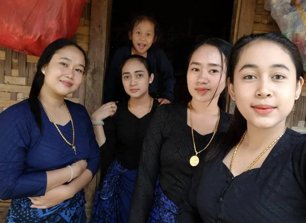 Contoh Cerita Pengalaman Pribadi Bahasa Sunda Tentang Liburan yang Menarik