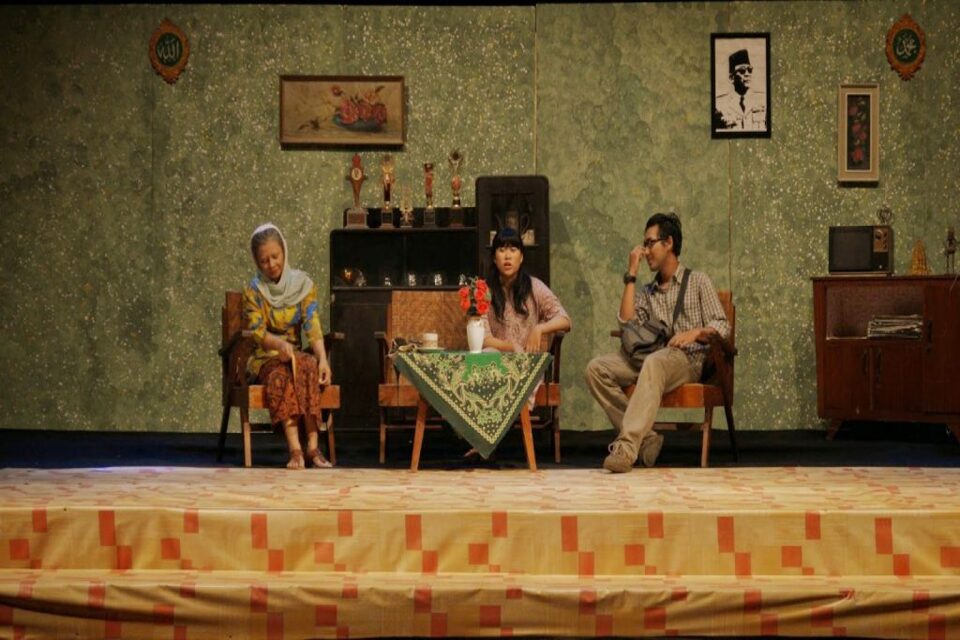 Contoh Naskah Drama Bahasa Jawa Singkat Beserta Strukturnya Lengkap