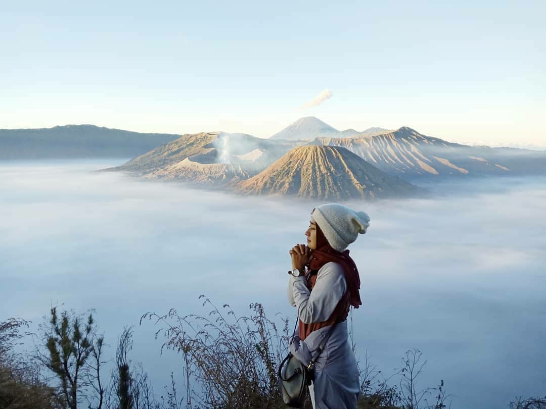 Contoh Teks Deskripsi Tentang Keindahan Gunung Bromo Dalam Bahasa ...