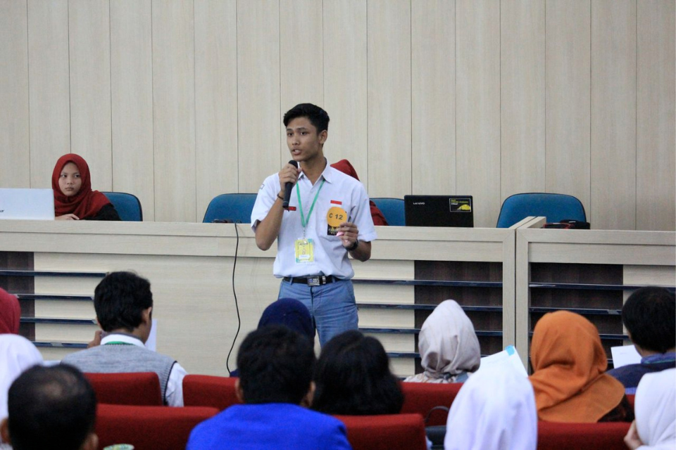 Contoh Teks Pidato Bahasa Jawa tentang Stop Bullying di Sekolah