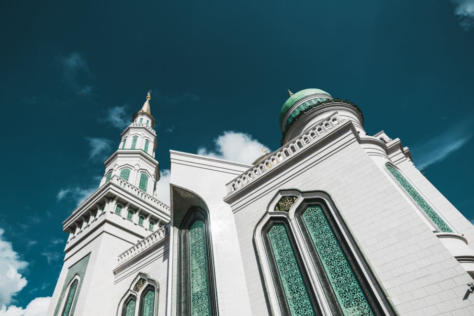 Inspirasi Warna Cat Tembok Masjid yang Bagus dan Modern