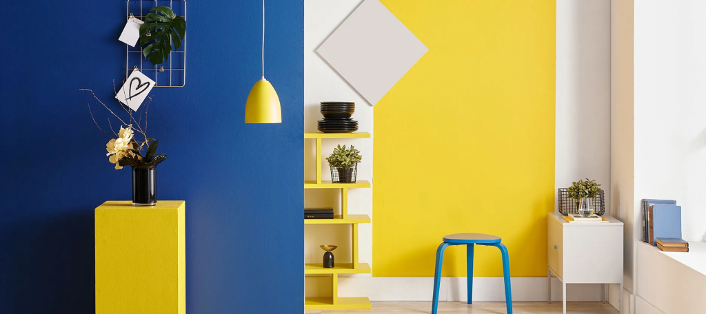 Kuning dan biru untuk kombinasi warna cat rumah bagian dalam dan luar terbaik