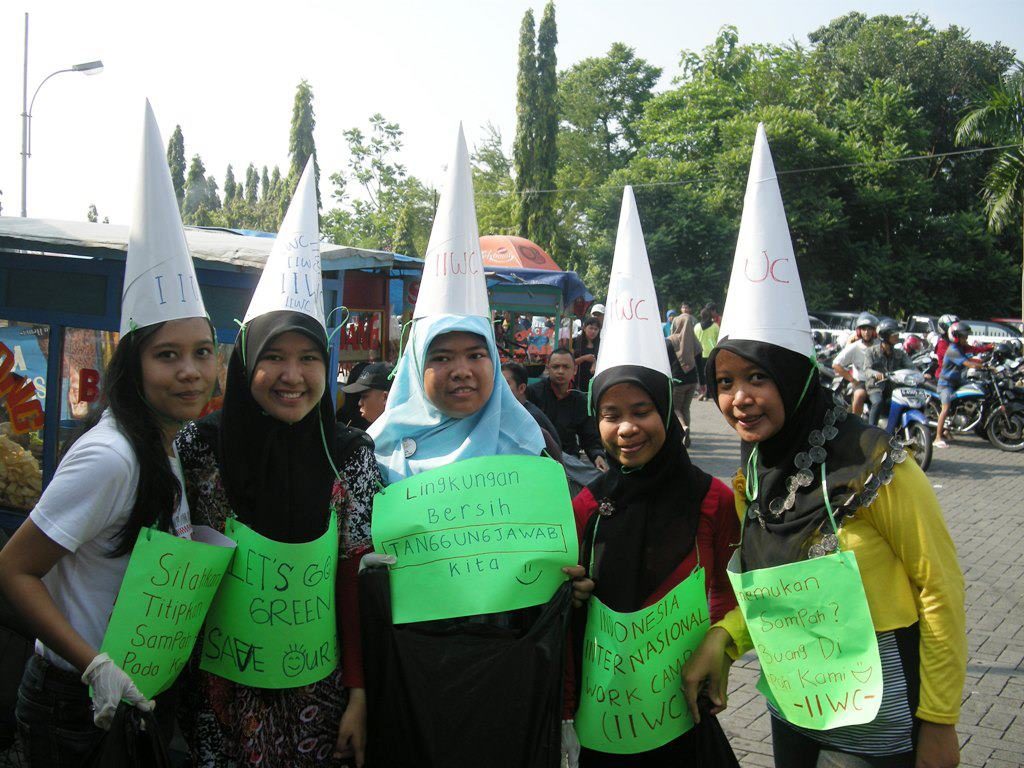 Mudah! Ini Cara Membuat Topi MPLS Siswa Baru yang Keren dan Unik