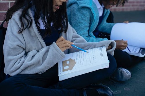 30 Contoh Soal UAS IPS Kelas 9 Semester 1 dan Jawabannya