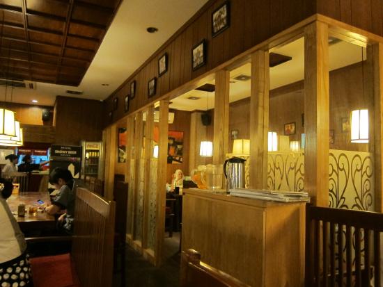 8 Tempat Makan di Sarinah Jakarta Terpopuler dan Enak 