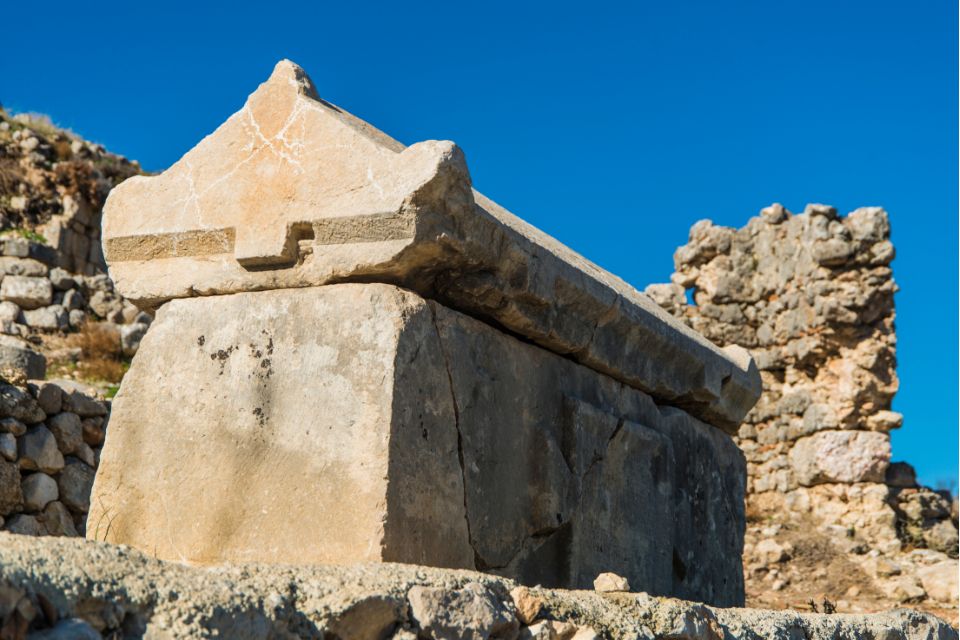 hasil budaya megalitikum sarkofagus