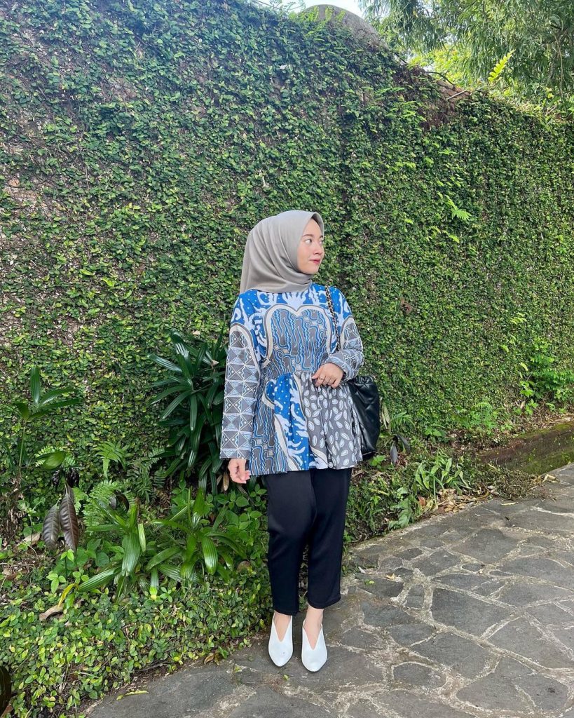 outfit kondangan simple hijab 4