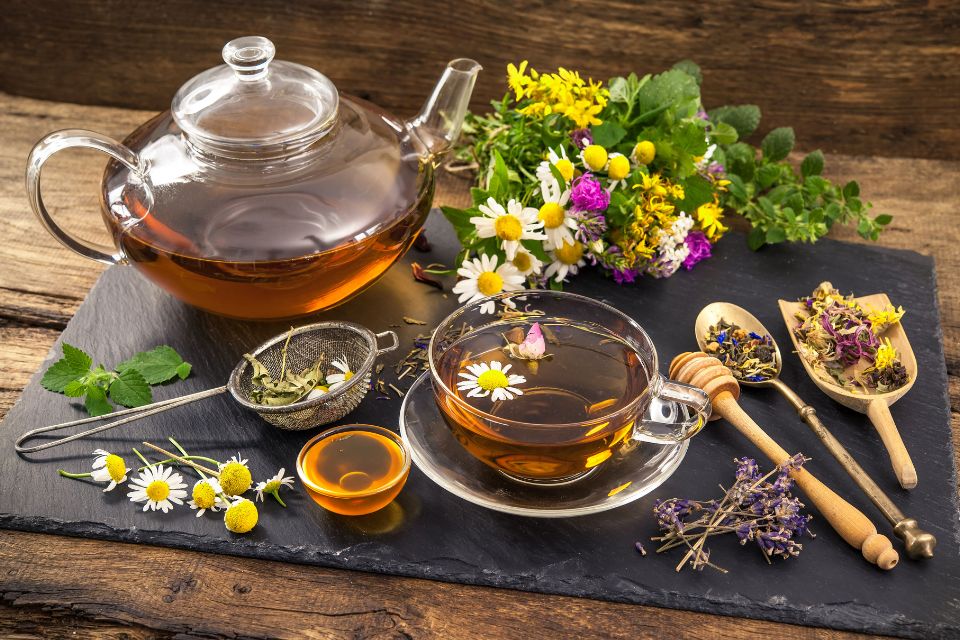 Teh Racik atau Minuman Herbal Buatan Sendiri