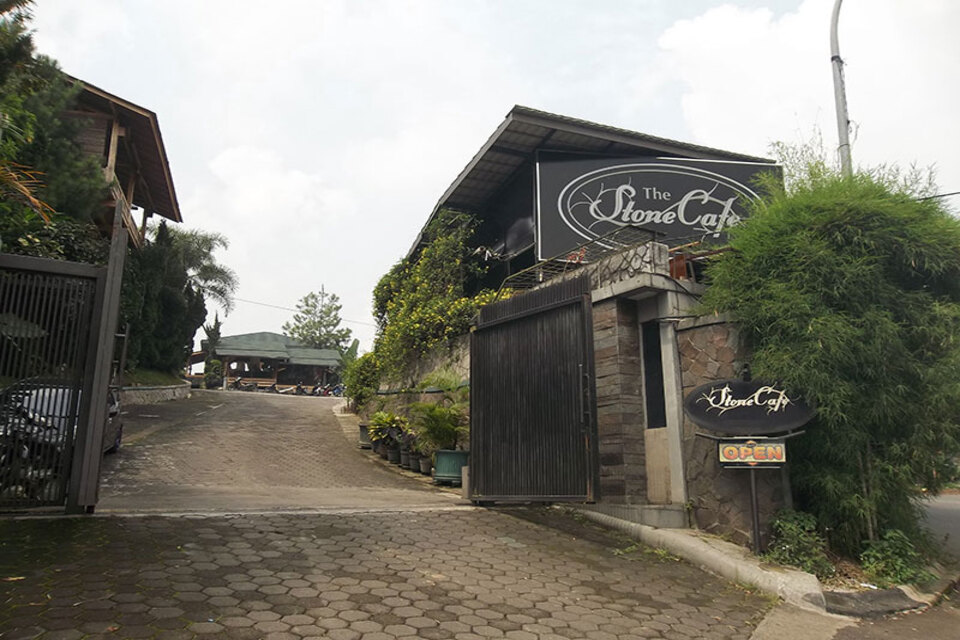 8 Rekomendasi Tempat Makan di Bandung yang Hits dan Terfavorit 2023