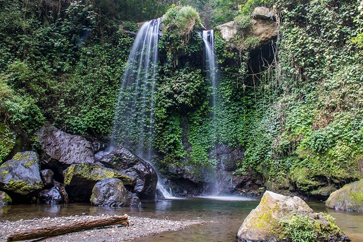 Air Terjun Grenjengan