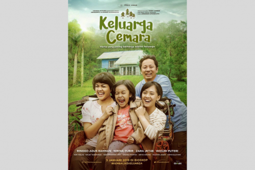 8 Film Keluarga Indonesia yang Seru dan Mengharukan, Awas Nangis!